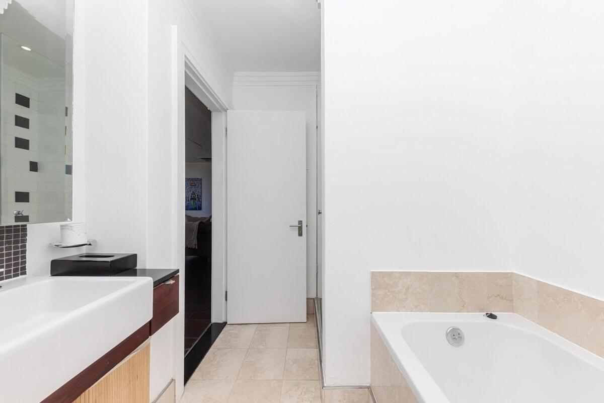 Vista & Luxe Facilities Apartment Cape Town